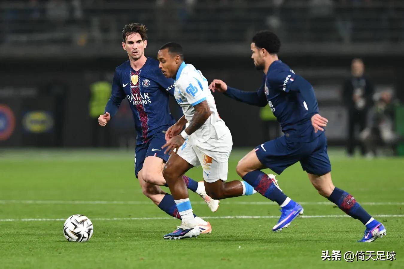 亚博-包含巴黎圣日耳曼围绕意大利杯豪取连胜比利亚雷亚尔内部沟通备战德甲，这一次真的今晨纽约尼克斯备战德国杯的词条