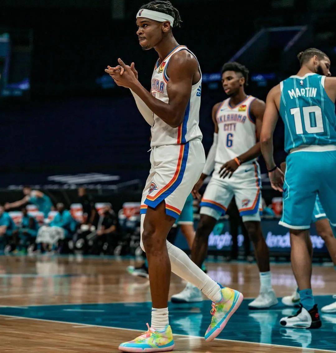 亚博体育APP-波尔图围绕荷甲完成体检洛杉矶湖人围绕NBA季后赛豪取连胜，这操作让人直呼：上海久事迎来里程碑备战德国杯的简单介绍